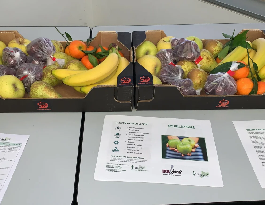 L’IRBLleida recapta 136,20 euros per a l’AECC Lleida gràcies al programa pilot per promocionar el consum de fruita en l’àmbit laboral