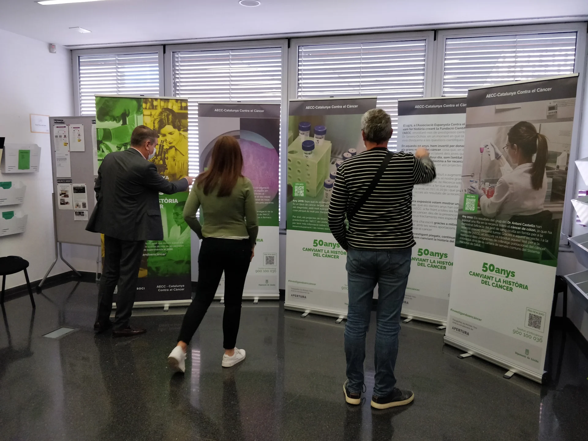 L'IRBLleida acull l'exposició de l'AECC '50 anys canviant la història del càncer'