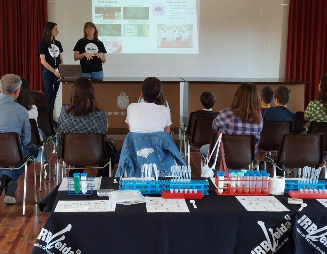 ‘Ciència en ruta’, the new outreach project by IRBLleida to bring biomedical research closer to people over 60