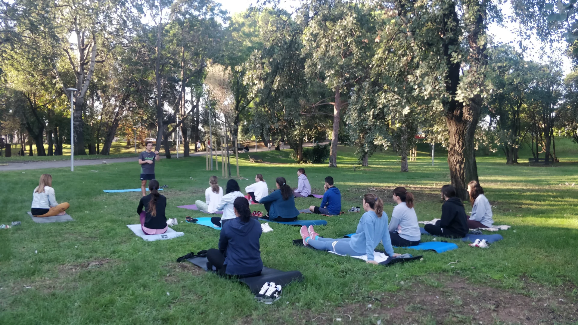 El IRBLleida mantiene su compromiso con la Semana Europea de la Movilidad y programa un sesión de yoga y estiramientos con la colaboración del gimnasio Viding Ekke