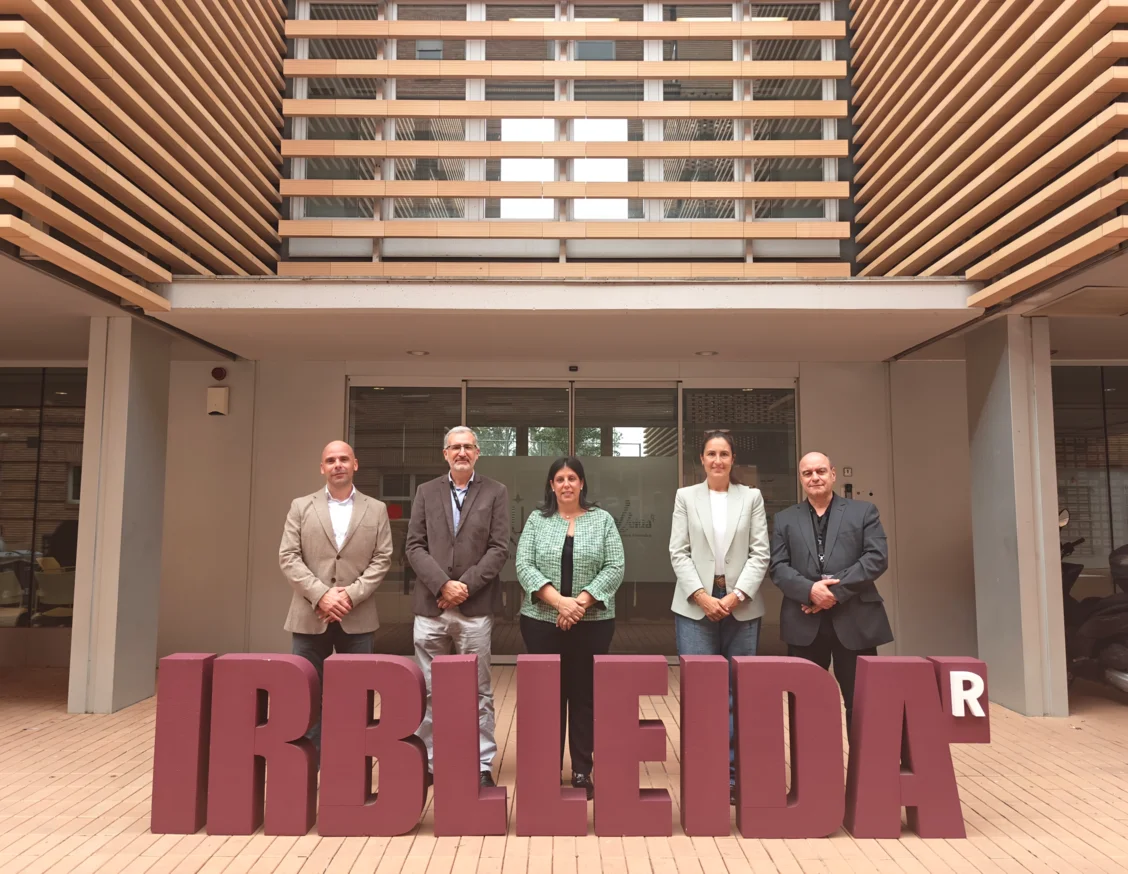 The Government Delegate in Lleida, Nuria Gil, at IRBLleida