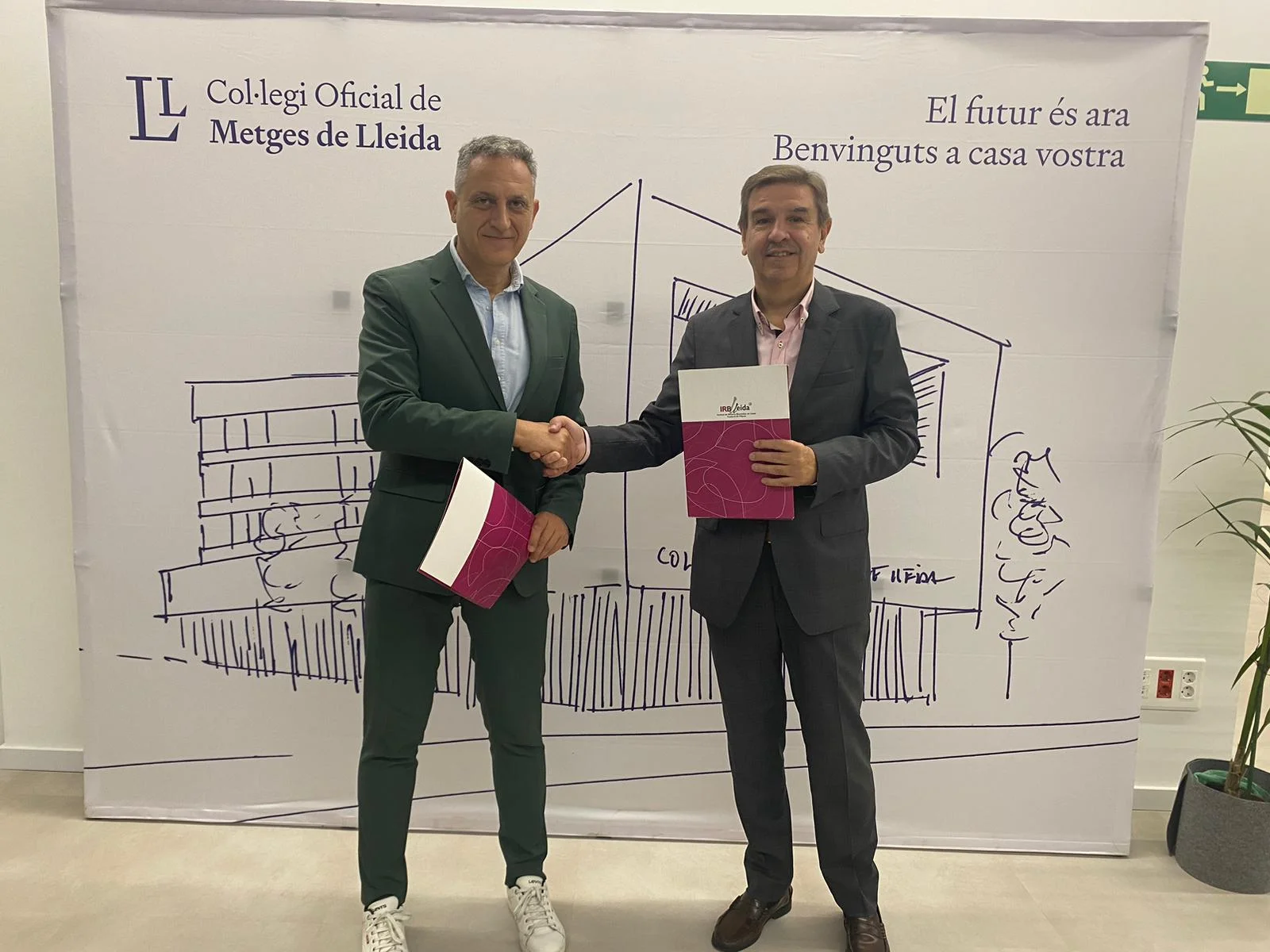 The Col·legi Oficial de Metges de Lleida (COMLL) renews its collaboration with IRBLleida