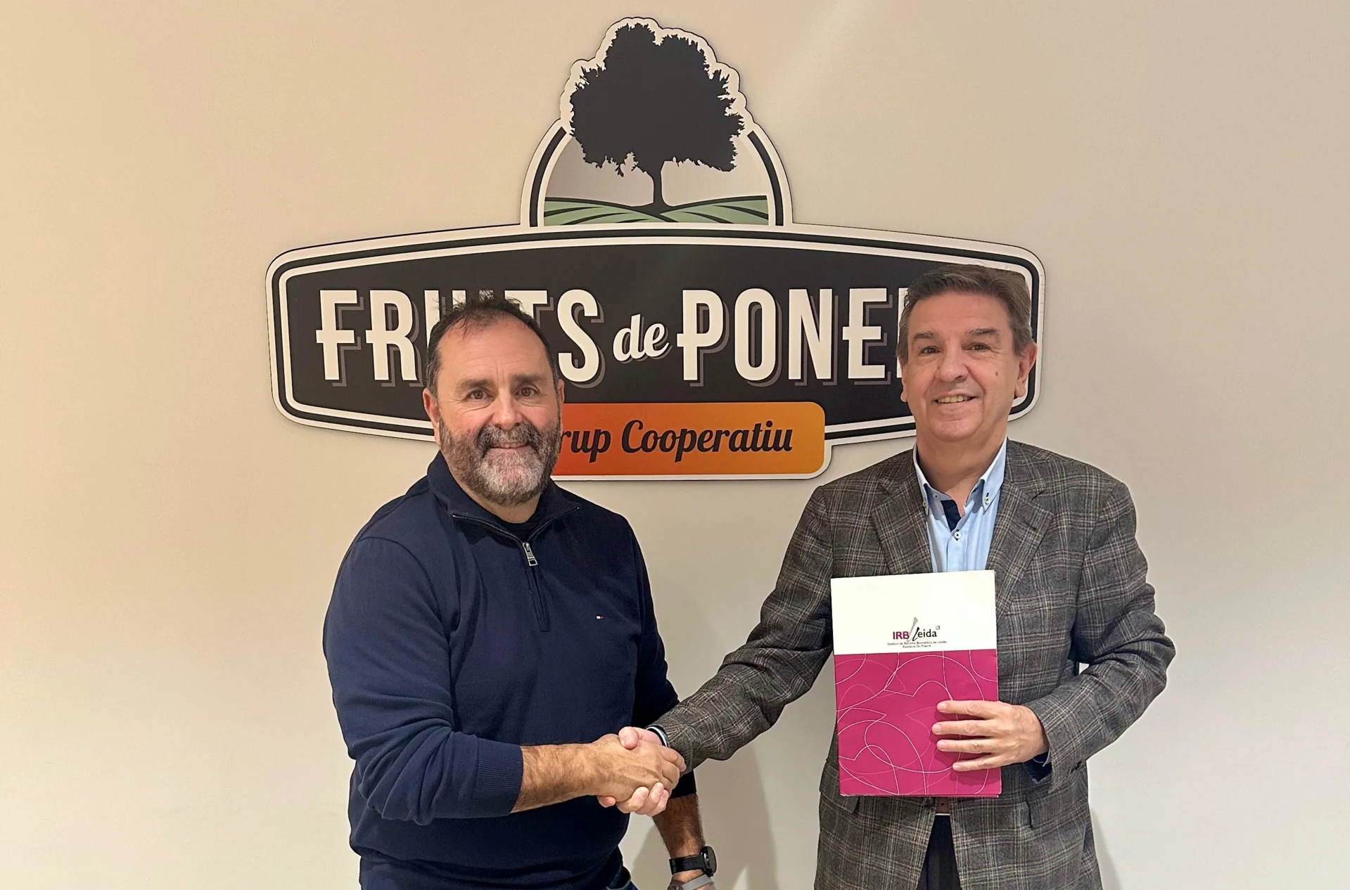 Fruits de Ponent renova la seva col·aboració amb l'IRBLleida 