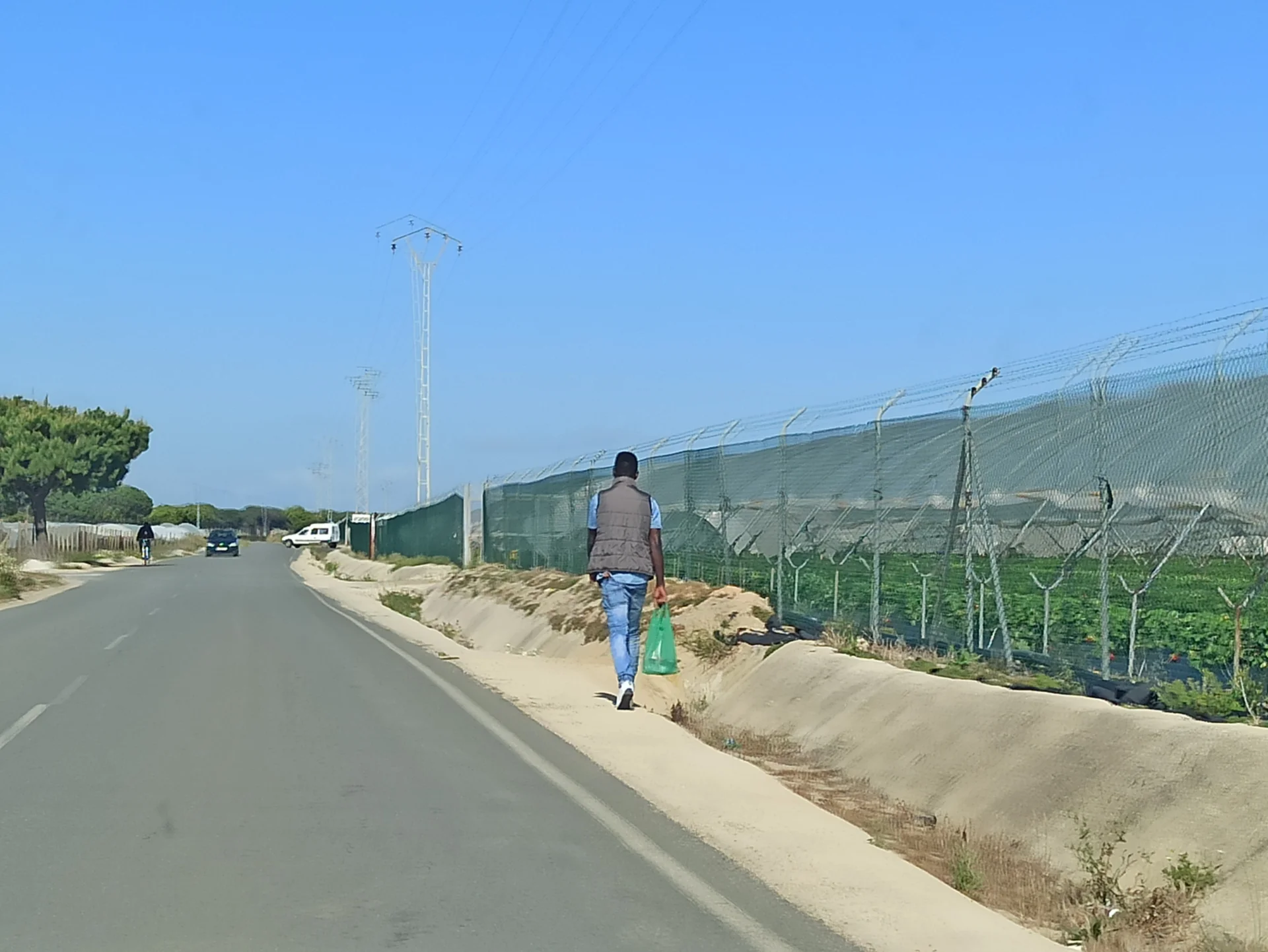 Els treballadors agrícoles migrants pateixen problemes de salut i barreres d’accés als serveis sanitaris