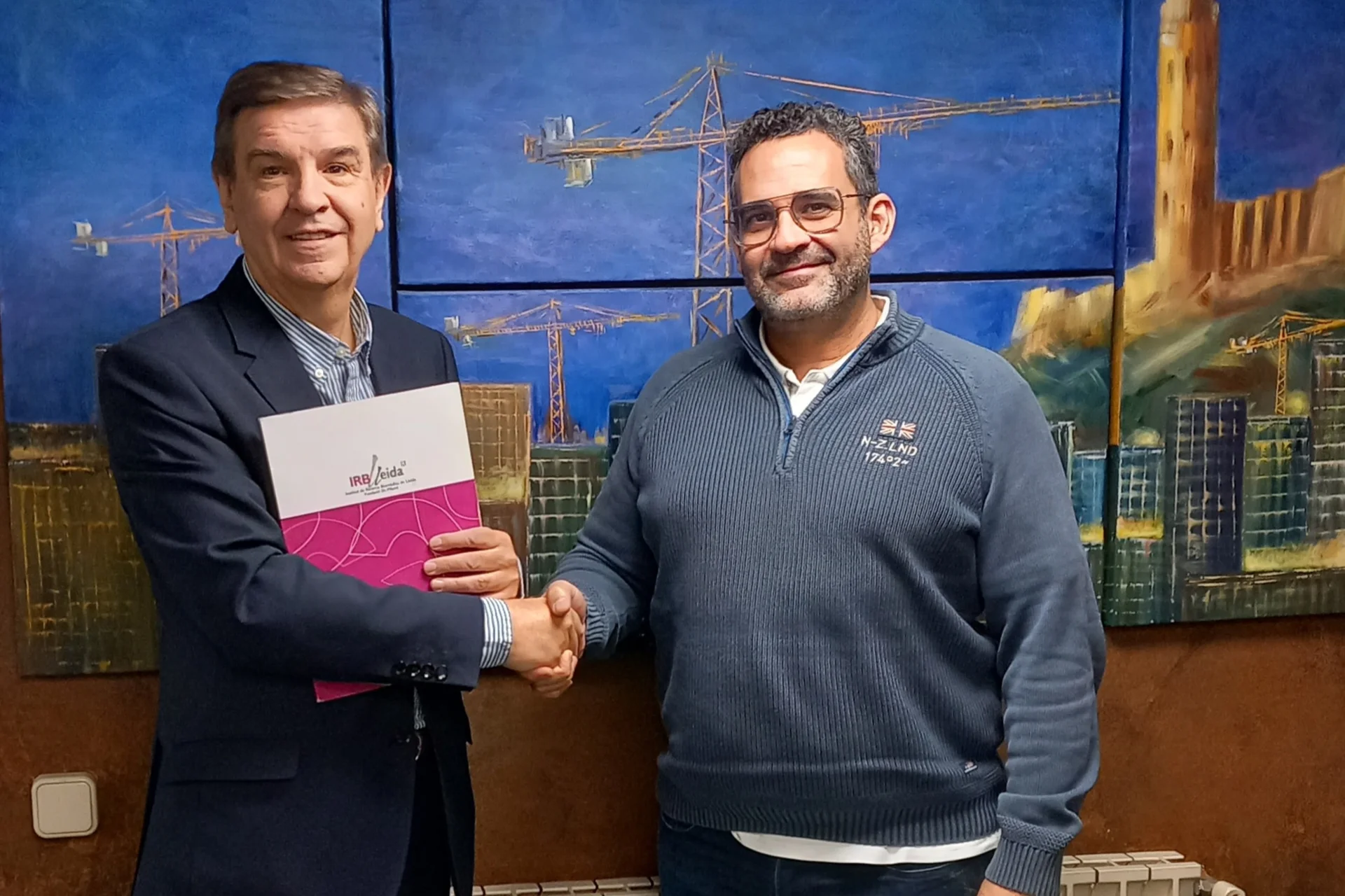 Gruas Cerezo renueva su colaboración con el IRBLleida