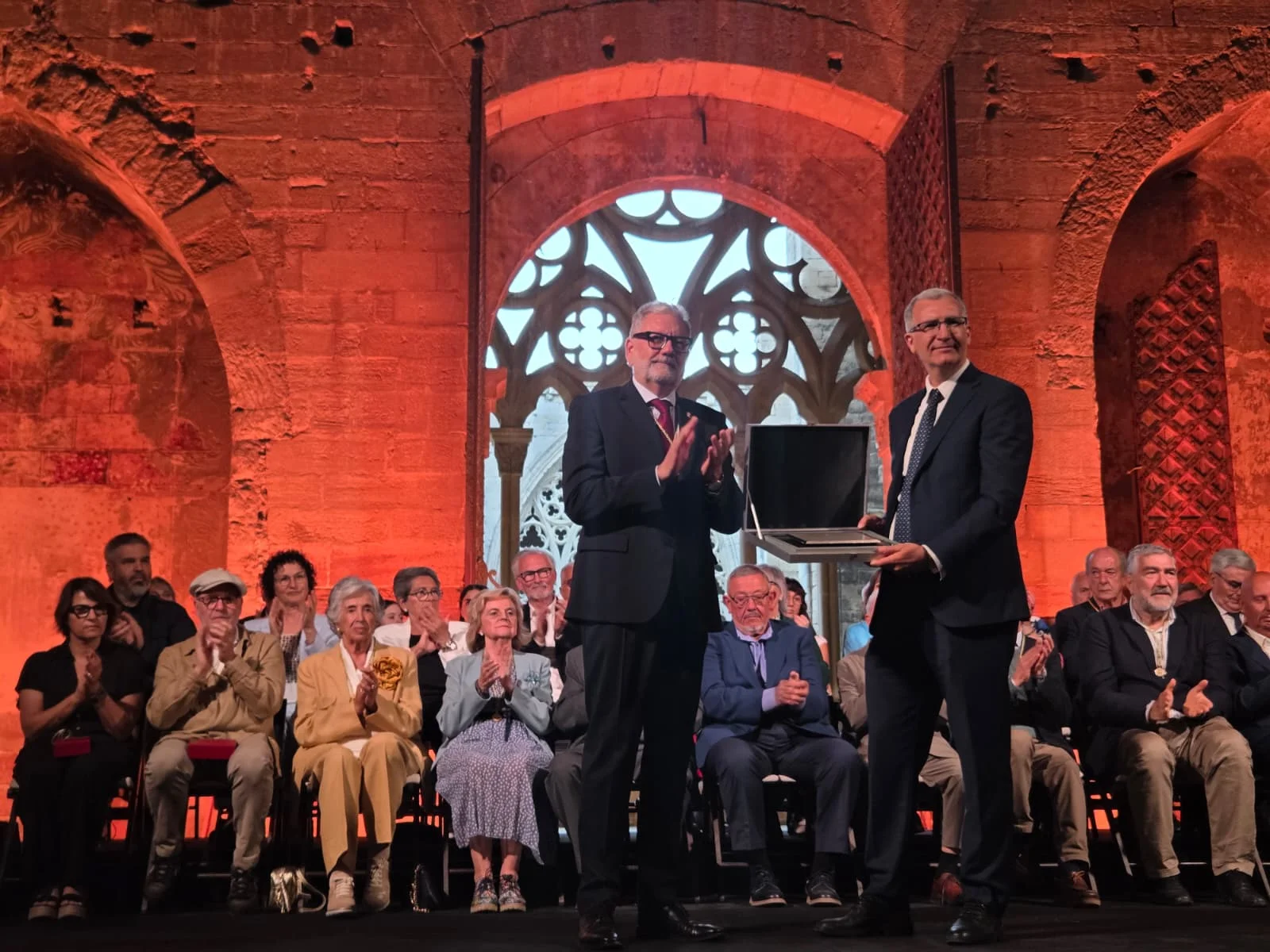 L'IRBLleida rep una distinció de la Paeria com líder en recerca biomèdica i divulgació de la ciència a Lleida