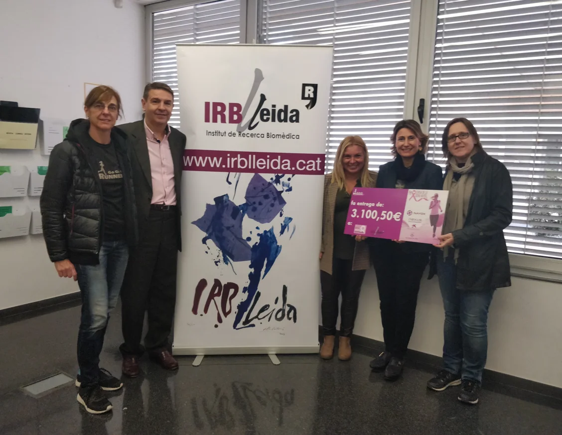 La 'Cursa de la Dona' entrega 3.100,50 € al IRBLleida para la lucha contra el cáncer de mama