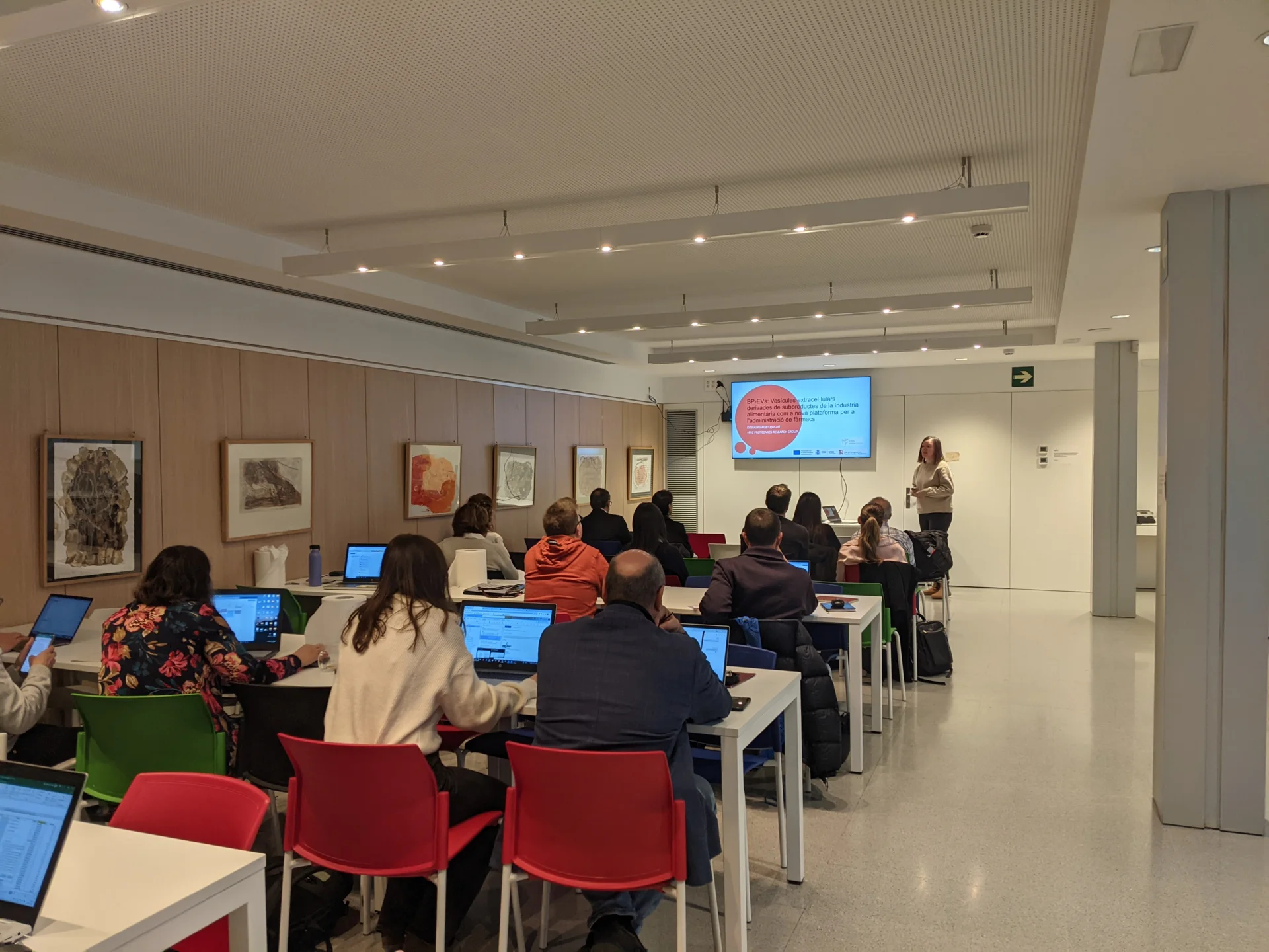 1r encuentro entre empresas y personal investigador para buscar sinergias en innovación
